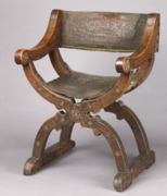 Metropolitan Museum of Art. Italy, 16th Century. Elm with leather seating. Src