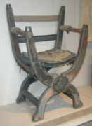 ‘Queen Mary Tudor’s Chair’ (c.1554) in Winchester Cathedral. According to a seventeenth-century account, this chair was used by Mary during her marriage ceremony. Src